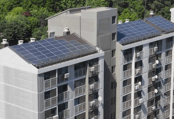 apartment solar energy panels: Sydney apartment block becomes own solar energy retailer.